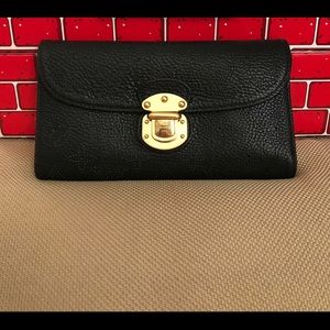 ❌SOLD❌ Louis Vuitton mahina amelia long wallet